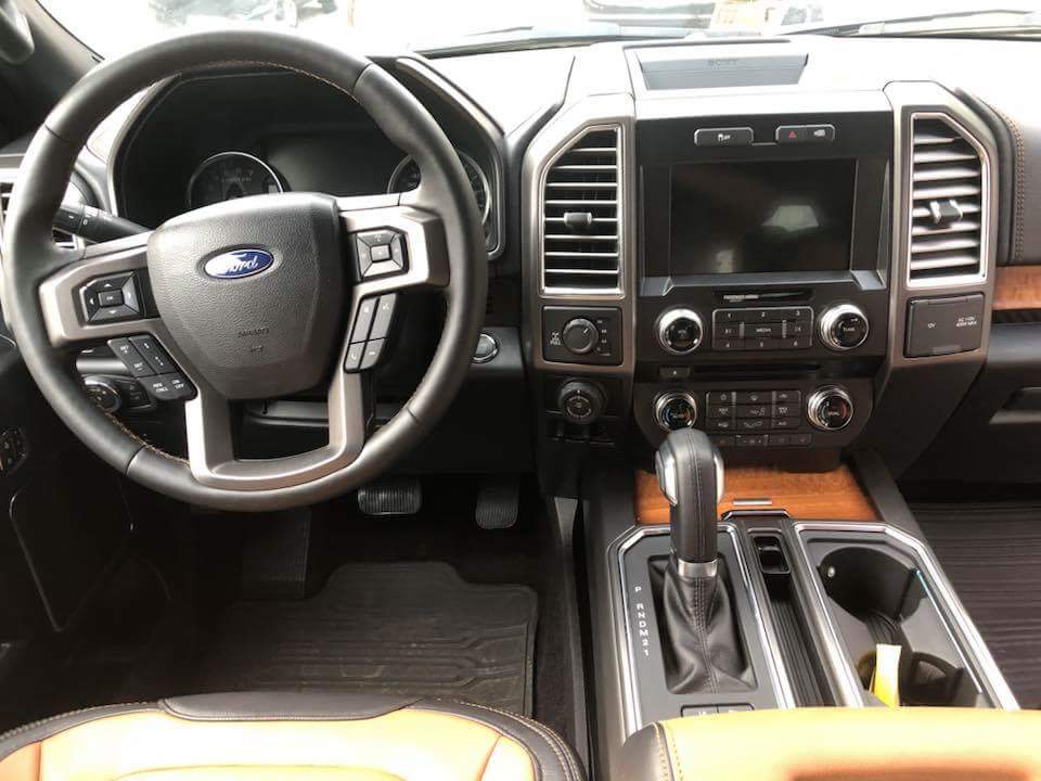Cần bán xe Ford F150 3.5 V6 Limited đời 2019, màu đen, nhập khẩu mới 100%, giao ngay
