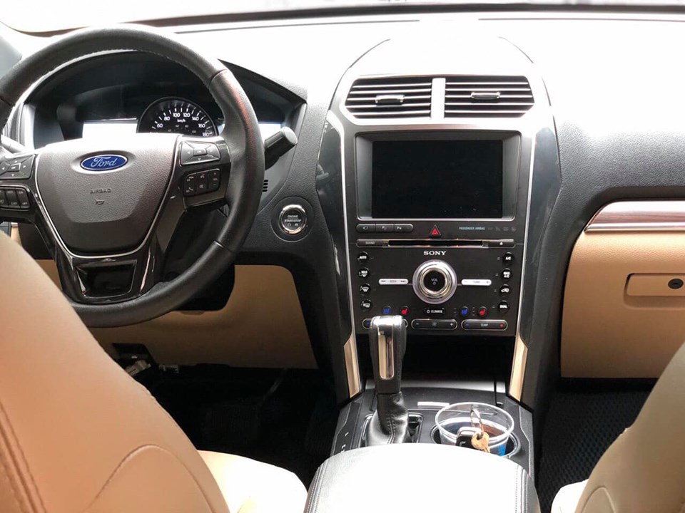 Cần bán Ford Esplorer Explorer 2017, màu xám, nhập khẩu nguyên chiếc