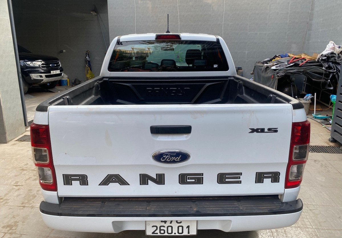 Bán Ford Ranger XLS năm 2021, màu trắng, xe nhập
