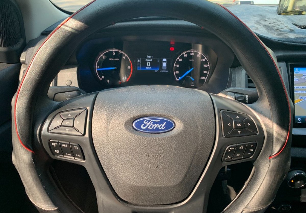 Cần bán Ford Ranger XLS 2.2 4x2AT sản xuất 2019, màu nâu, nhập khẩu, giá chỉ 665 triệu