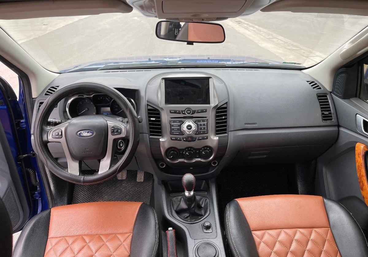 Bán ô tô Ford Ranger XLT 2.2MT 4x4 năm sản xuất 2013, xe nhập, giá 450tr