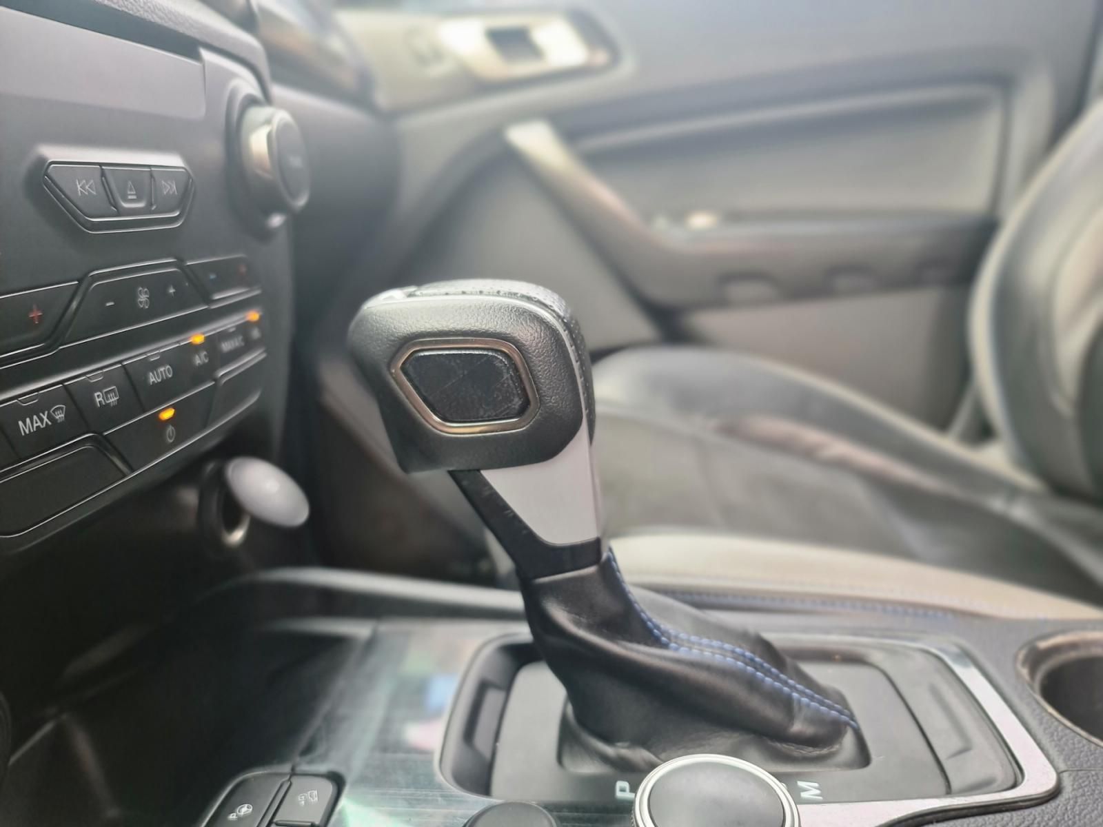 Ford Ranger Raptor 2019 - Đăng ký 2020 - Xe chạy 3v2 km, quá mới - Xe đã độ rất nhiều đồ chơi, cam 360, hắt kính HUD, lắp thùng