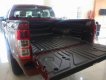 Ford Ranger 4x4 MT 2017 - Bán xe Ford Ranger XLS 2.2MT đời 2017, nhập 100% nắp thùng Thái+ phụ kiện trong tháng 10