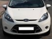 Ford Fiesta 2011 - Gia đình cần bán Ford Fiesta 2011 Hatchback, số tự động, màu trắng