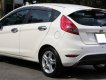 Ford Fiesta 2011 - Gia đình cần bán Ford Fiesta 2011 Hatchback, số tự động, màu trắng