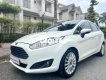 Cần bán gấp Ford Fiesta 1.5AT Titanium sản xuất 2015, màu trắng, xe nhập, giá 338tr
