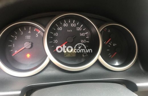Ford Everest MT 2010 - Bán ô tô Ford Everest MT năm sản xuất 2010, màu bạc chính chủ