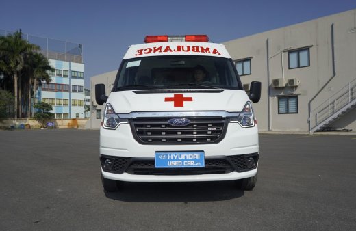 Ford Transit 2023 - Xe ô tô cứu thương