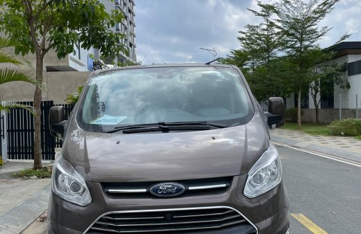 Ford Tourneo 2019 - Xe độ cửa lùa tự động, bảo hiểm thân vỏ đến 12/2023